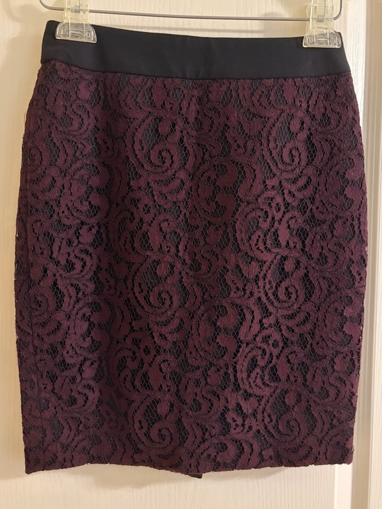 LOFT Dresses & Skirts - LOFT 00P Plum/purple Lace over black Pencil Skirt with Black Waistband